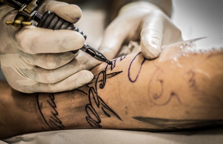 Tatuagem de Breaking Bad: Inspirações para Fãs da Série