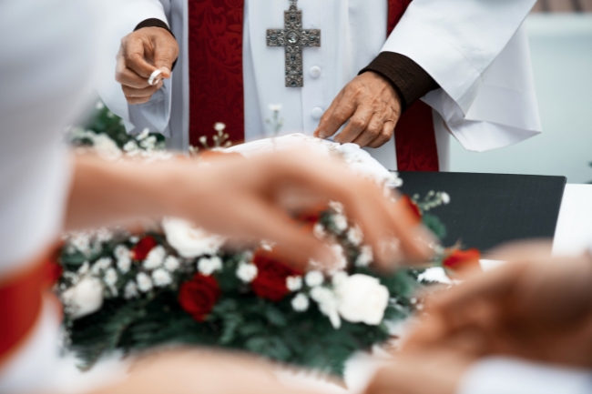 Impacto Social e Cultural: Como o Crescimento Católico Influencia as Sociedades