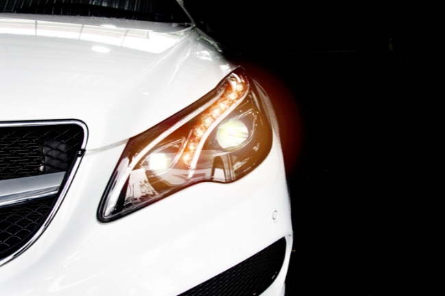 Legalizar Farol de LED na Moto: 2 Custos que Você Precisa Saber