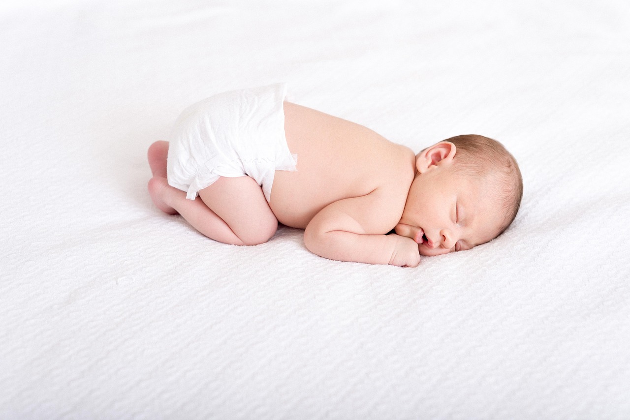Coletar Urina de Bebê com Fralda: 7 Passos Simples e Eficazes