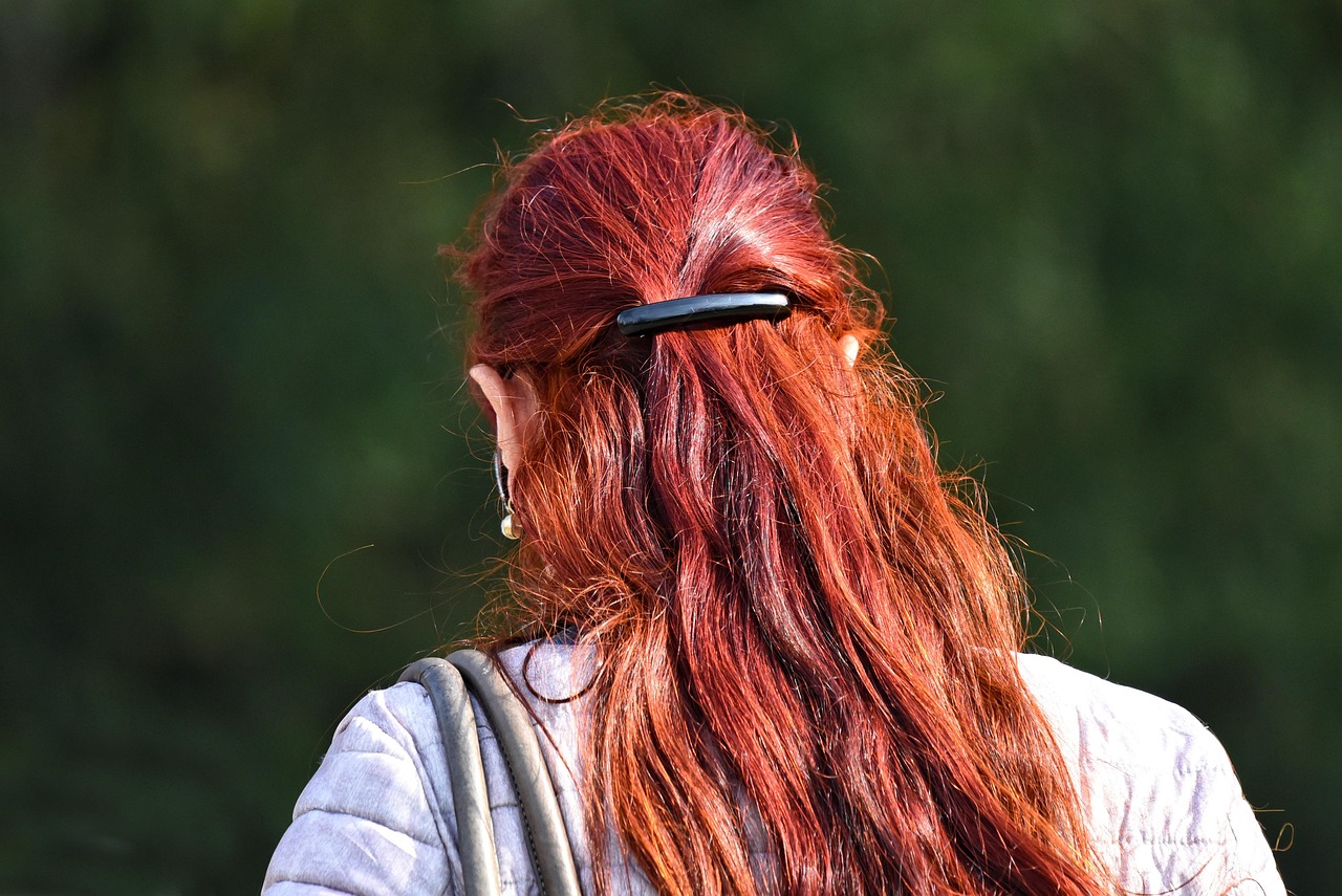 Cuidar do Cabelo Após a Praia: 4 Dicas para Recuperar o Brilho