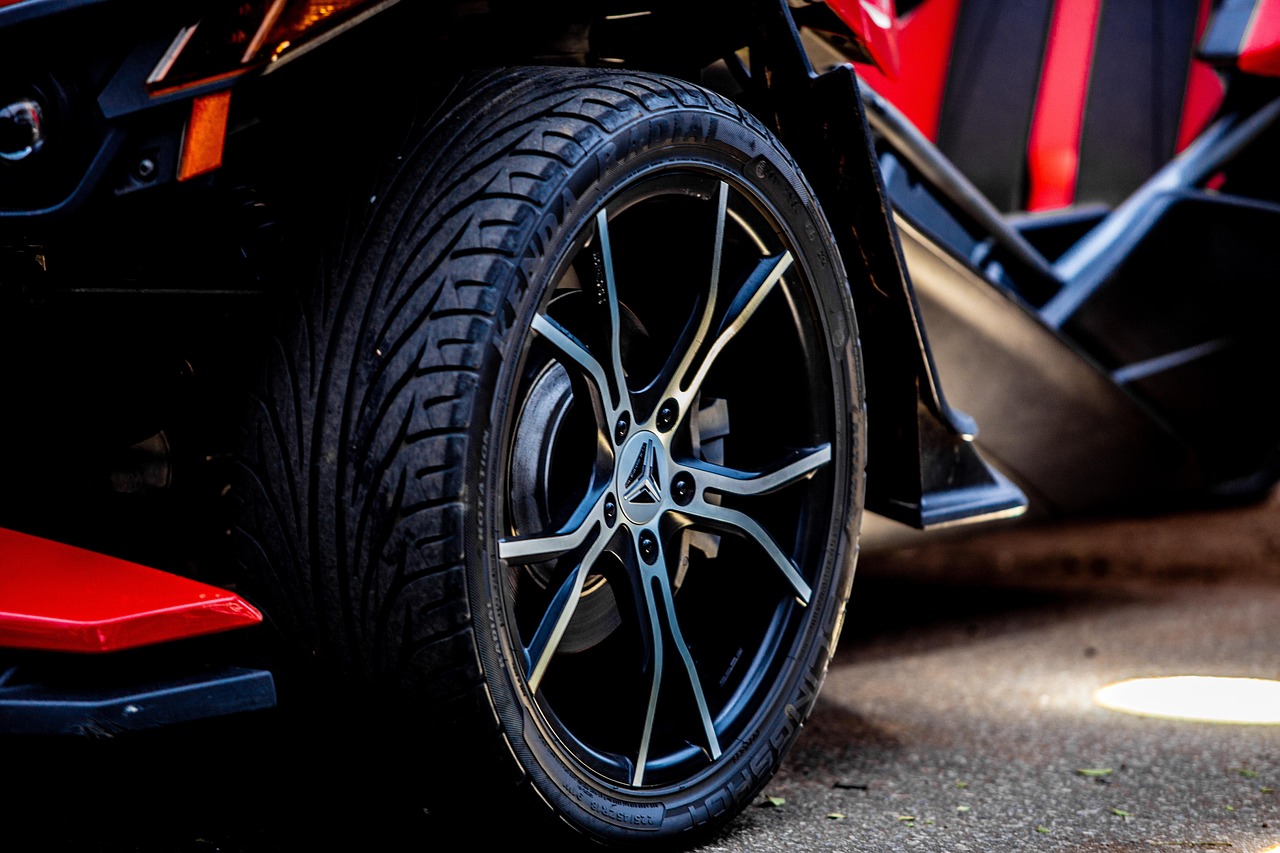 Pretinho para Pneu Caseiro: 3 Receitas que Brilham seu Carro