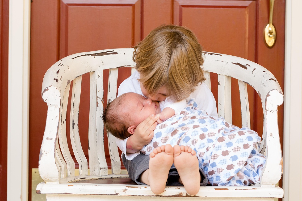 Quanto Cobrar para Cuidar de Bebê? 5 Modalidades Explicadas