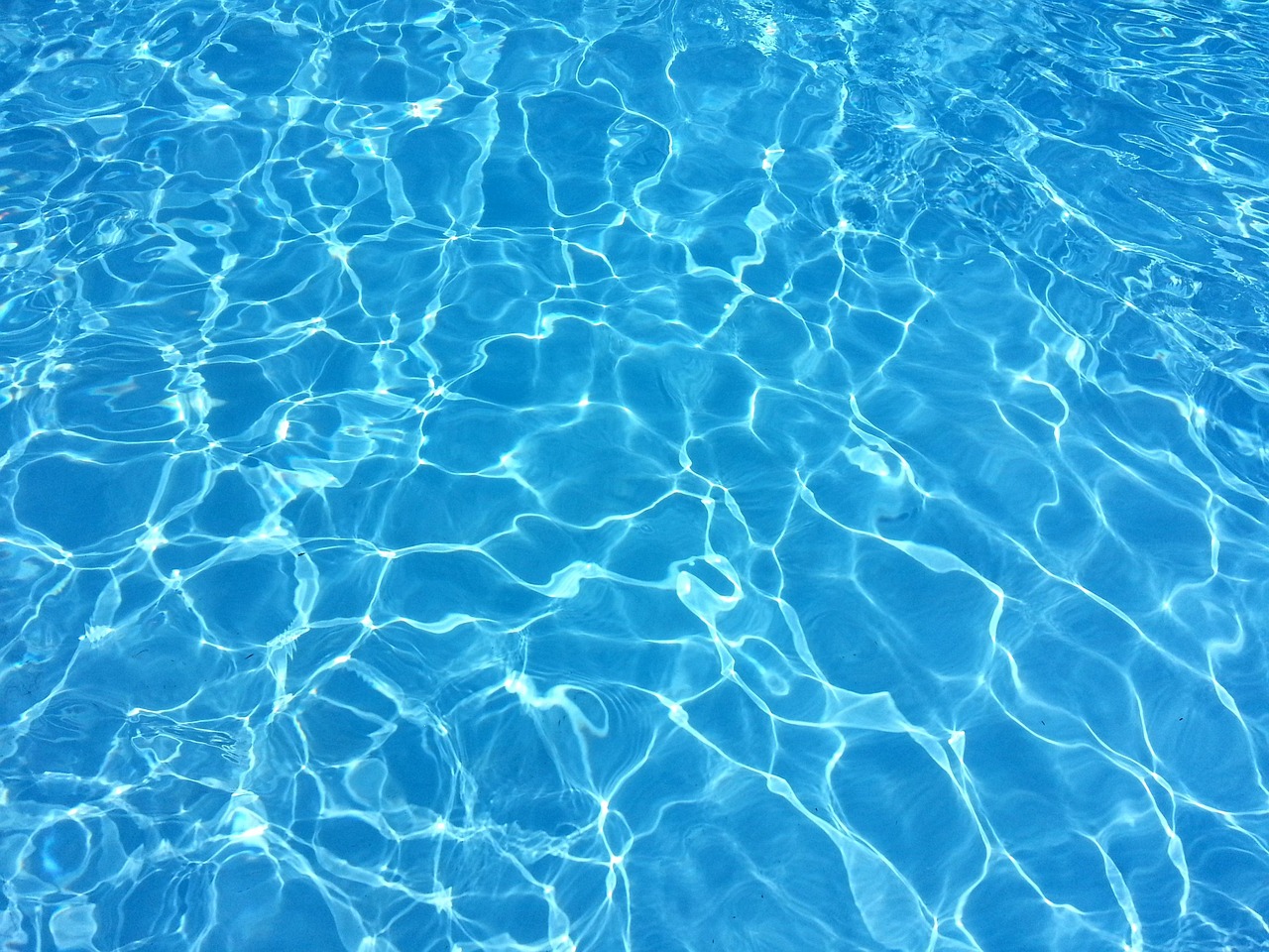 Área de Lazer com Piscina e Churrasqueira: 5 Ideias Simples