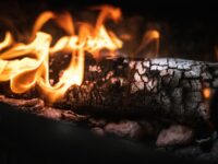 Batismo com Fogo na Bíblia: 13 Versículos que Revelam seu Significado