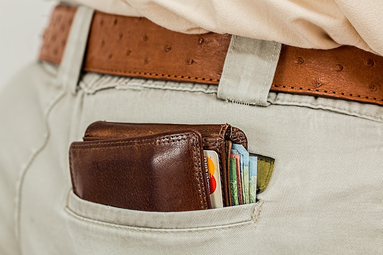 Quanto Ganha um Cuidador de Idoso? 5 Exemplos do Mercado